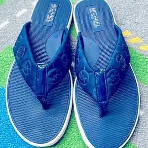Michael Kors Flops/sandals size 8